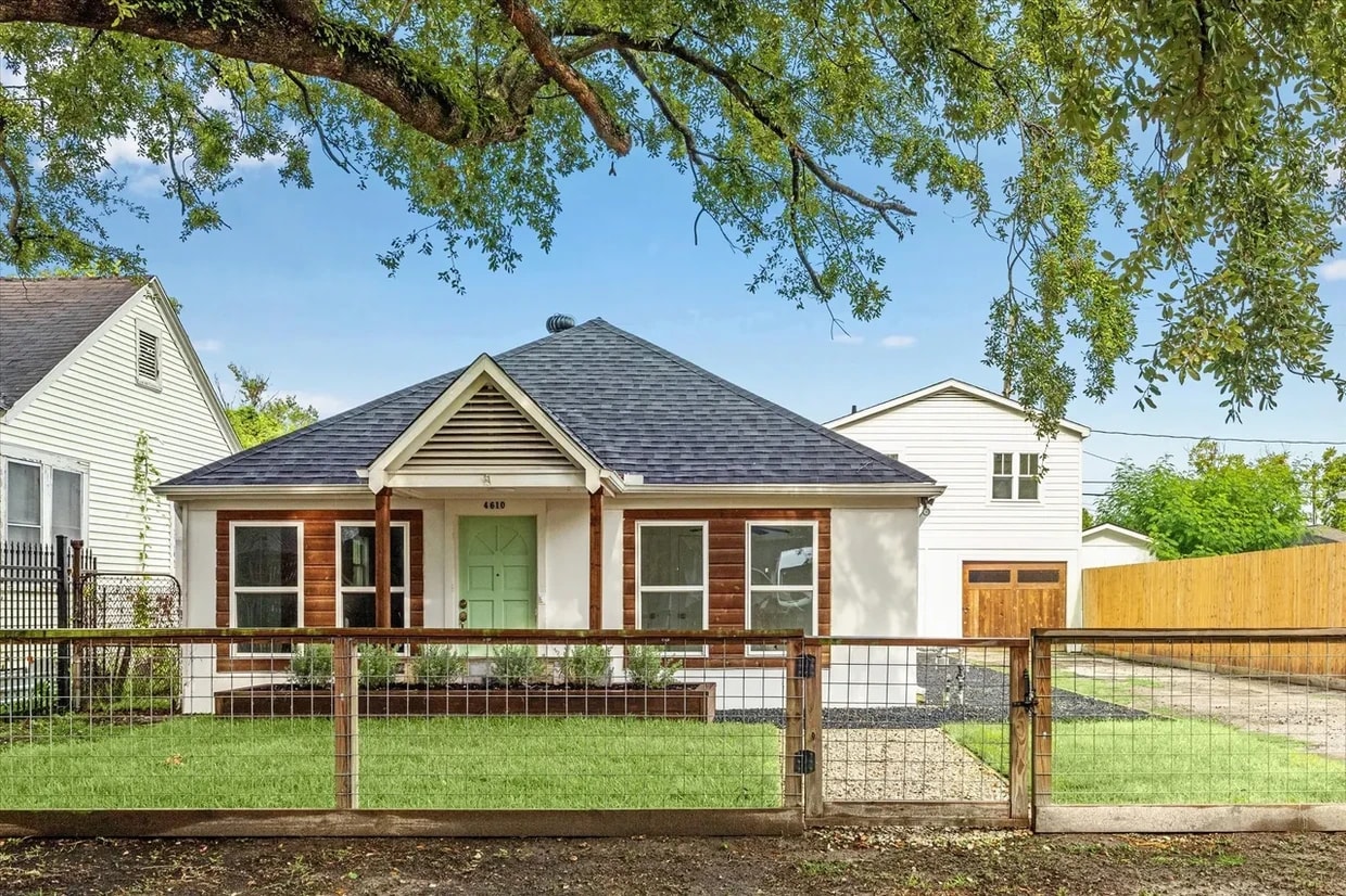 Photo - 4610 Siegel St (Houston, TX)