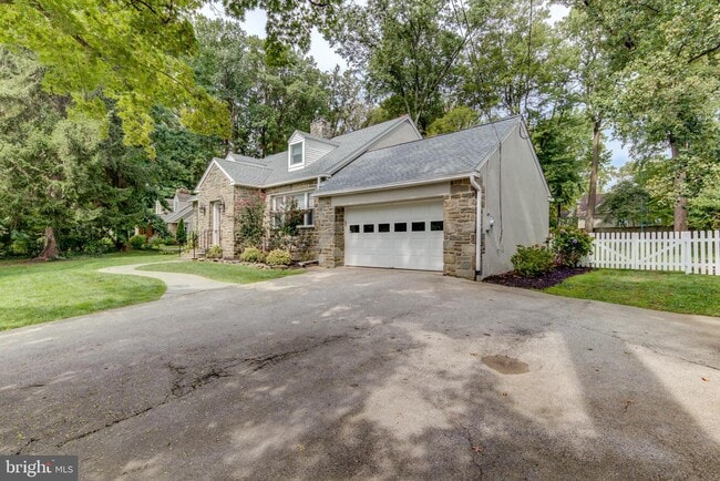 Building Photo - 88 S Ithan Ave