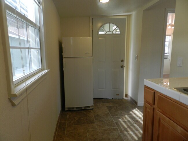 Foto del edificio - 15330 Stratford Dr