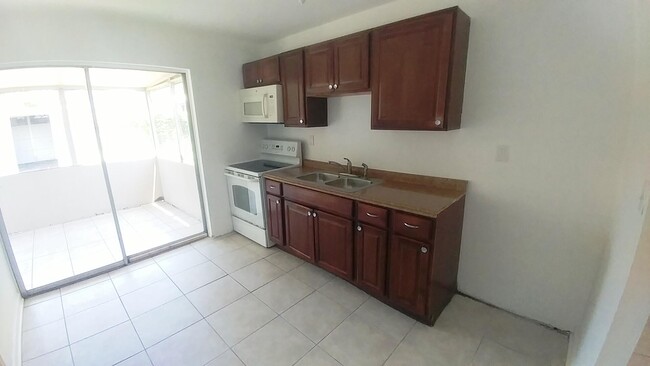 Building Photo - 5702 Briarwood Ave