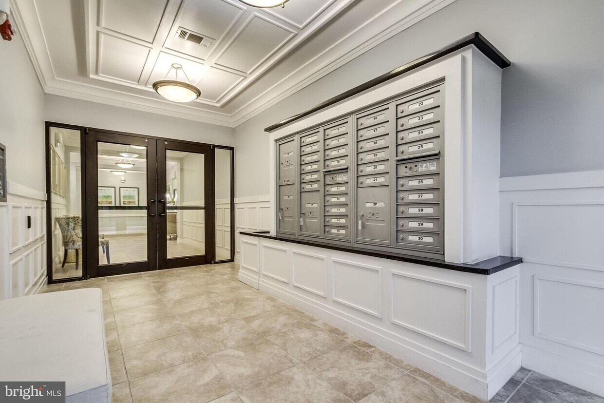 Foto principal - 8980 Fascination Ct