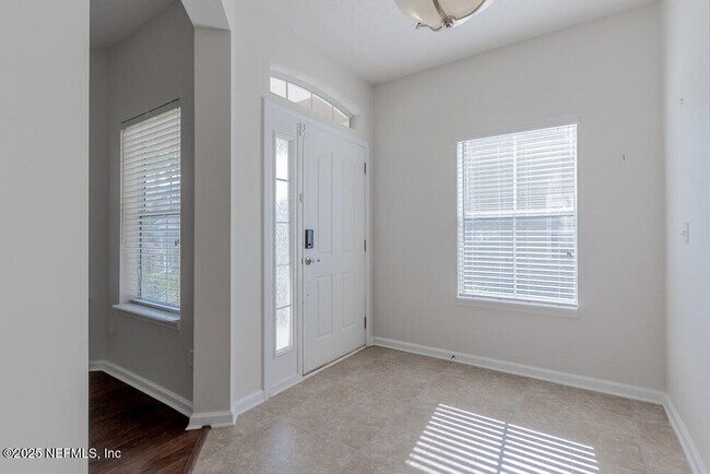 Foto del edificio - 6332 Endelstow Ln