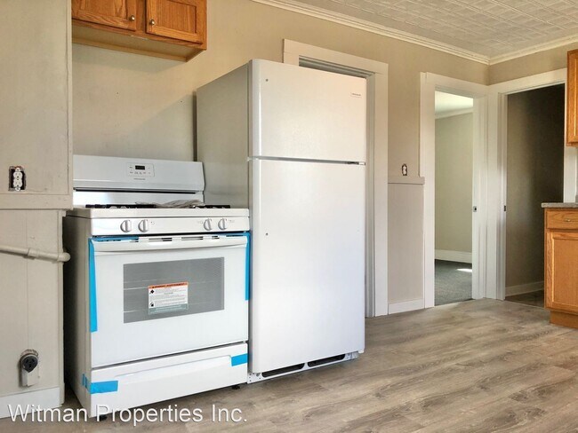 Building Photo - 4 br, 1 bath Apartment - 235 Boston Rd