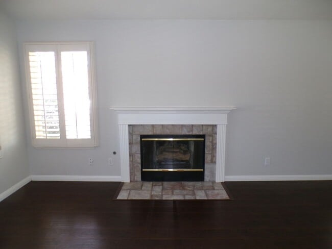 Building Photo - Beautiful East Modesto Home located in Sylvan School District