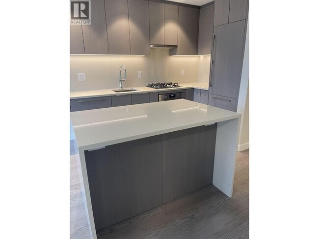 Photo du bâtiment - 6138 Birney Ave