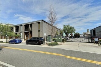 Building Photo - 217 N 12th St