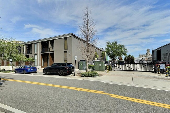 Foto del edificio - 217 N 12th St