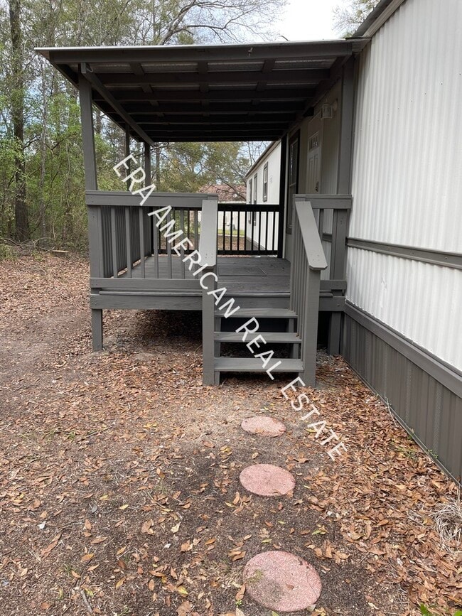 Building Photo - 5975 Staff Rd