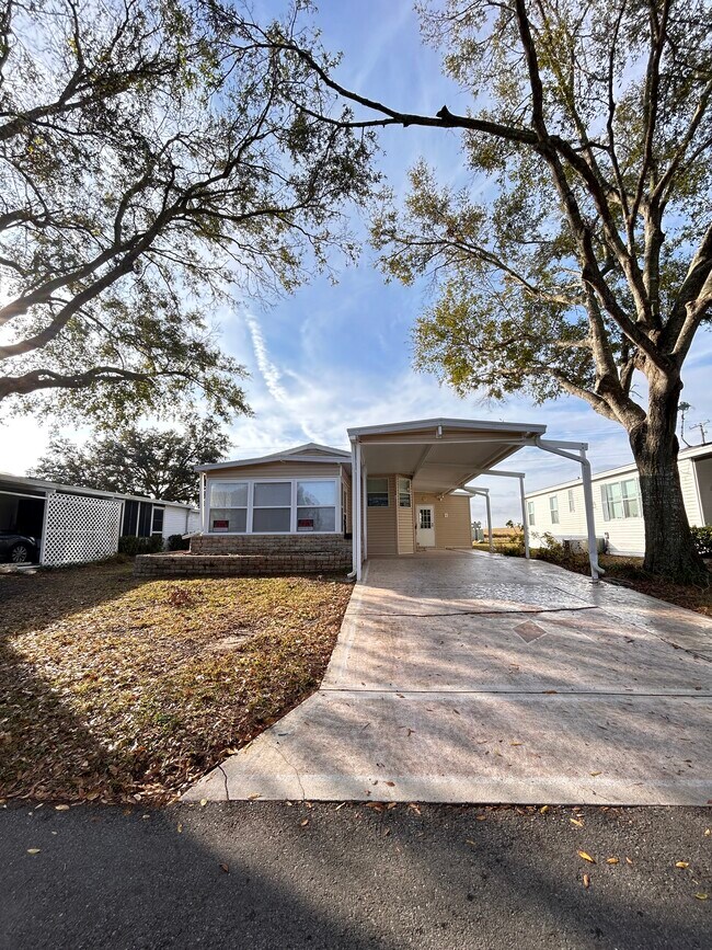 Building Photo - 38816 Bronco Dr