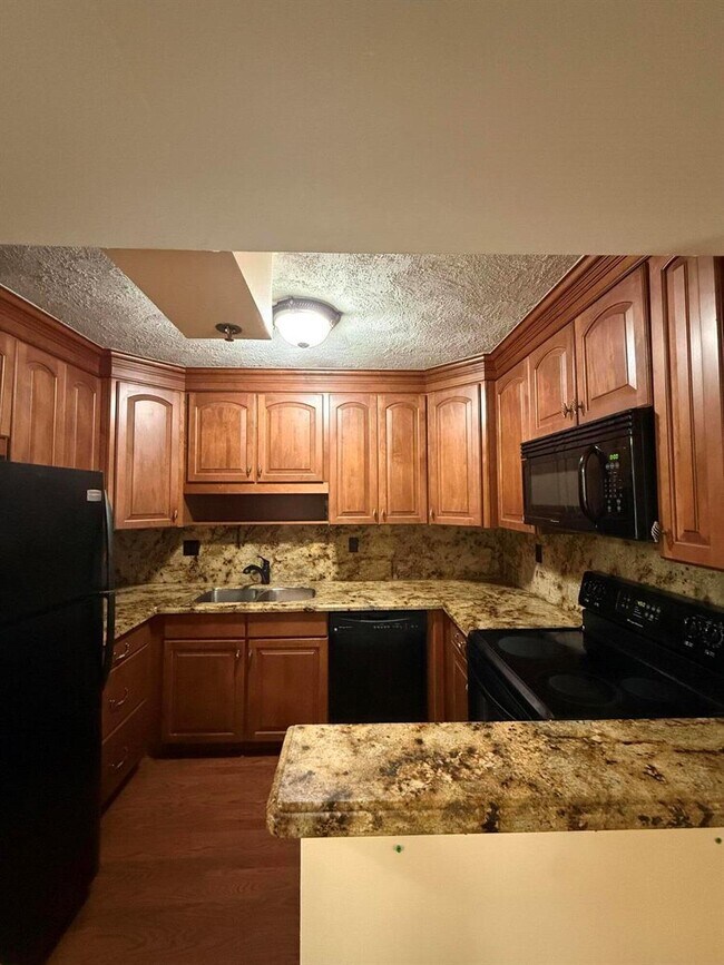 Foto del edificio - 3001 W Rolling Hills Cir