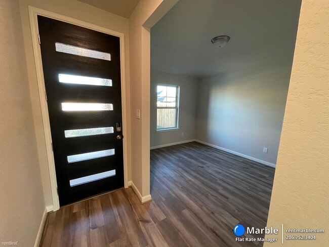 Building Photo - 3 br, 2 bath House - 13311 Braxon Pass