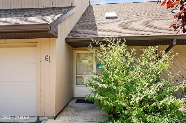 Building Photo - 61 Lenape Trail