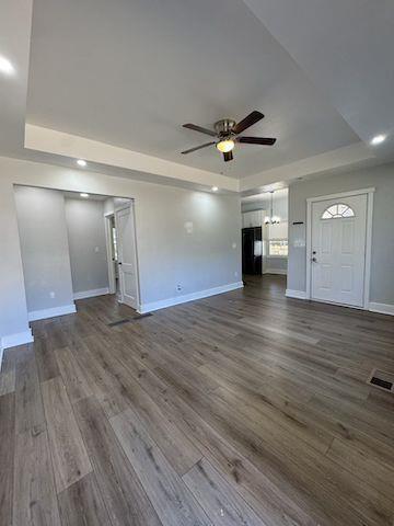 Foto del edificio - 1946 Hazelwood Dr SE