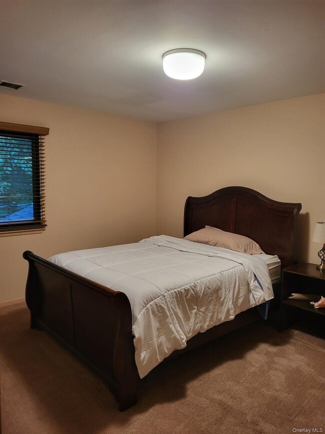 Foto del edificio - 22 Pine Ct