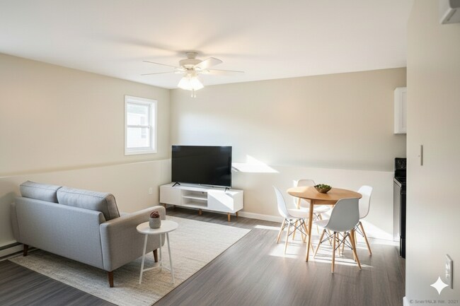 Foto del edificio - 286 Newridge Ave