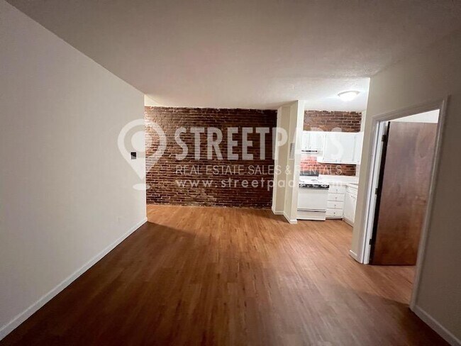 Foto del edificio - 1 bedroom in Boston MA 02130