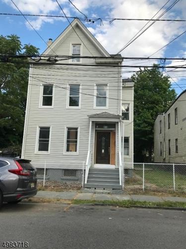 Primary Photo - 80-84 N 1st St
