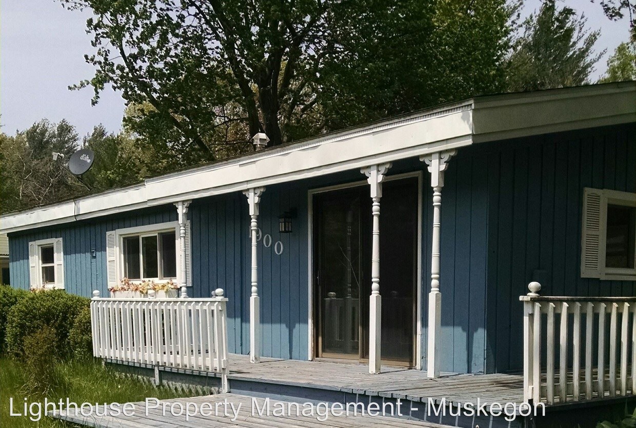 1900 Pontaluna Rd, Spring Lake, MI 49456 House Rental in Spring Lake