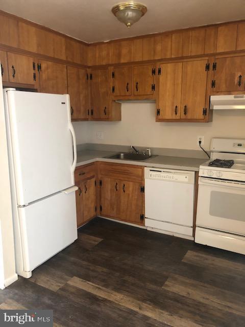 Foto del edificio - 1599 N East St