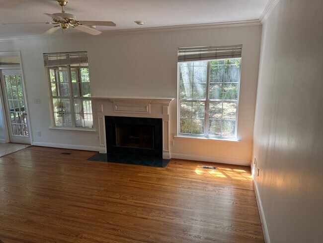 Foto del edificio - 151 Grande View Ln