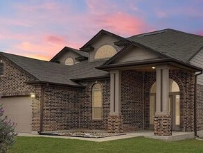 Building Photo - 1407 Amber Dawn Dr