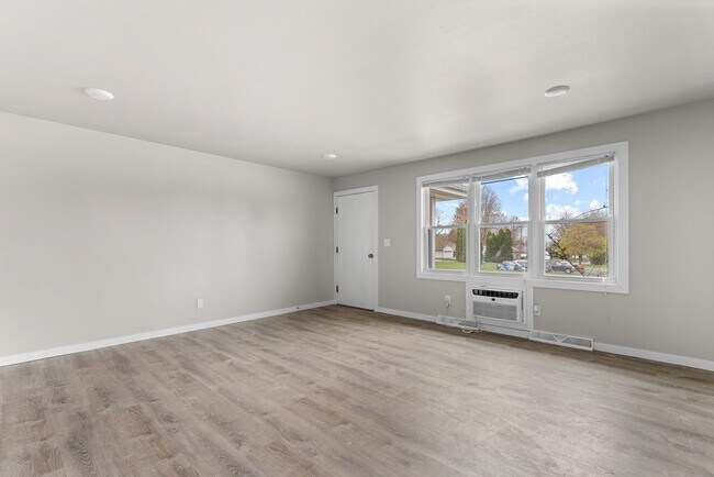 Foto del edificio - 1222 W Weiland Ln