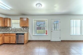 Building Photo - 1339 Diamond Bluff