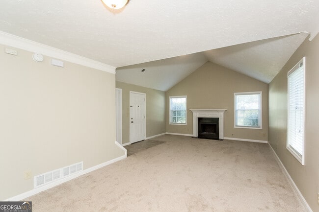 Building Photo - 5883 Old Wellborn Trce