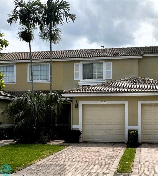 5925 Royal Way, Tamarac, FL 33321 Townhome Rentals in Tamarac FL