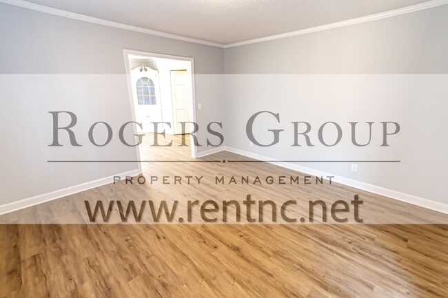 Building Photo - 1211 Anne St