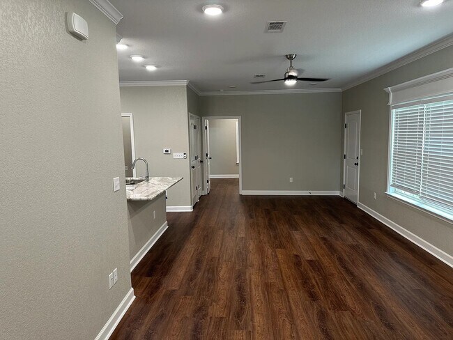 Foto del edificio - 3604 Bay St