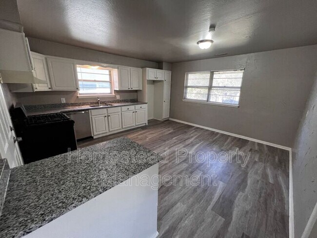 Foto del edificio - 1117 NW 85th St