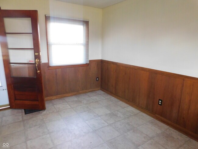 Foto del edificio - 1041 N Bluff Rd