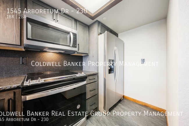 Building Photo - 1545 Arboretum Dr