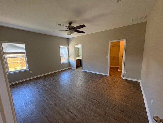 Master Bed (bath left, closet right) - 3960 Wensledale Dr