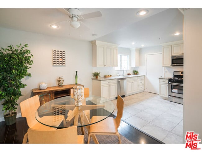 Foto del edificio - 705 N Dillon St