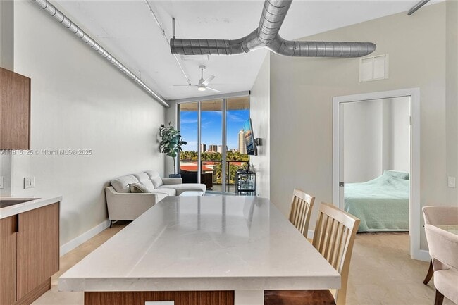 Building Photo - 3029 NE 188th St