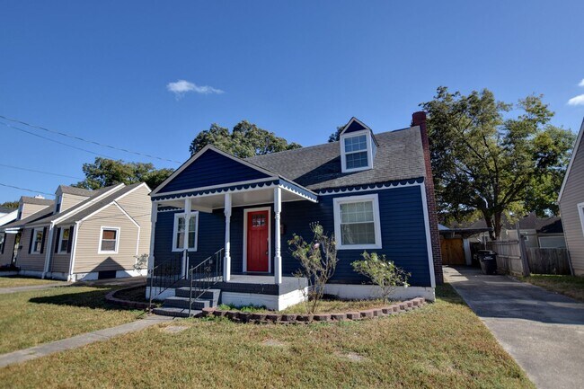 Building Photo - 3 Bed, 2.5 Bath Home in Port Norfolk