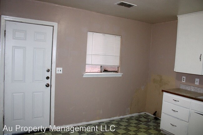 Building Photo - 2 br, 1 bath House - 500 9th Ave