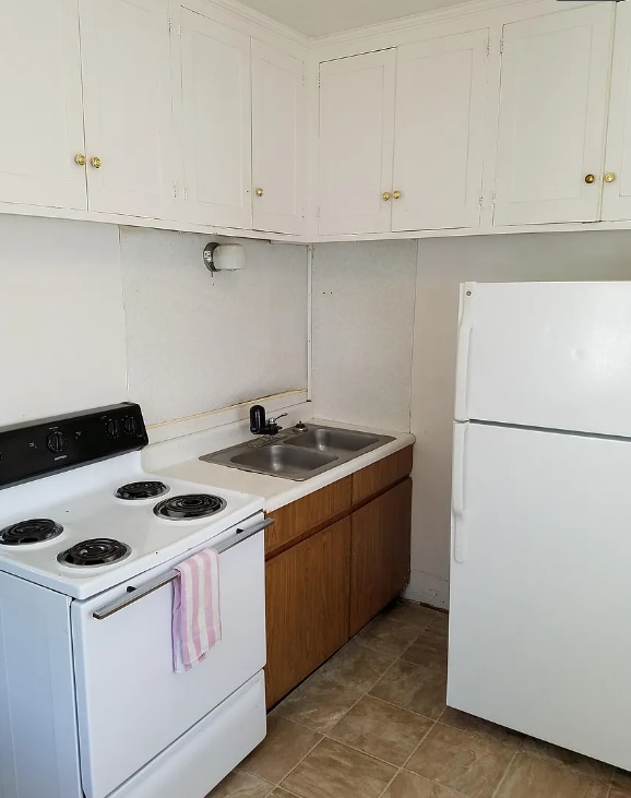 Building Photo - 808 W Seerley Blvd