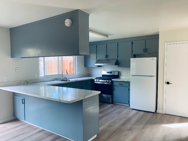 Building Photo - 3009 Lillard Dr
