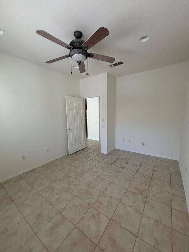 Building Photo - 78254 Grape Arbor Ave
