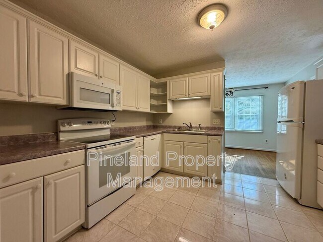 Foto del edificio - 1521 Paisley Ave