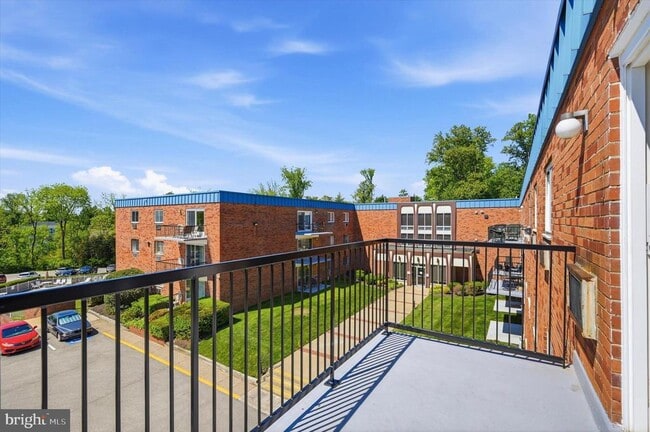 Building Photo - 120 N Bethlehem Pike