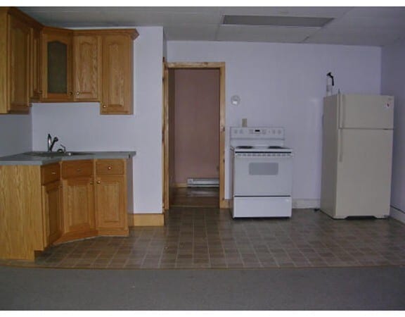 Building Photo - 105 Mechanic St