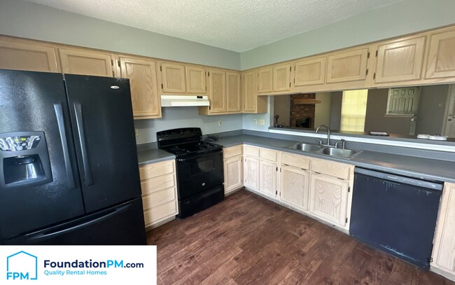 Foto del edificio - 7111 Maryland Cir S