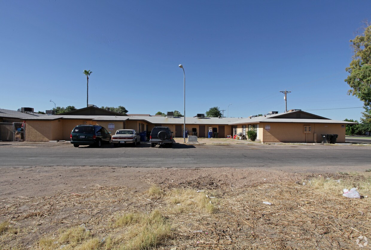 Foto del edificio - 1702-1716 E 6th Ave