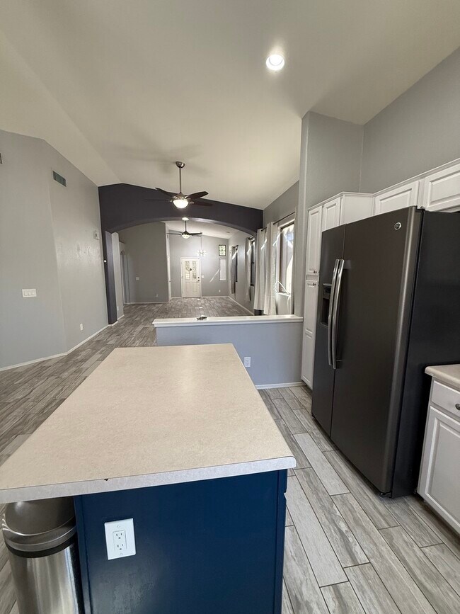Foto del edificio - 3972 E Timberline Rd
