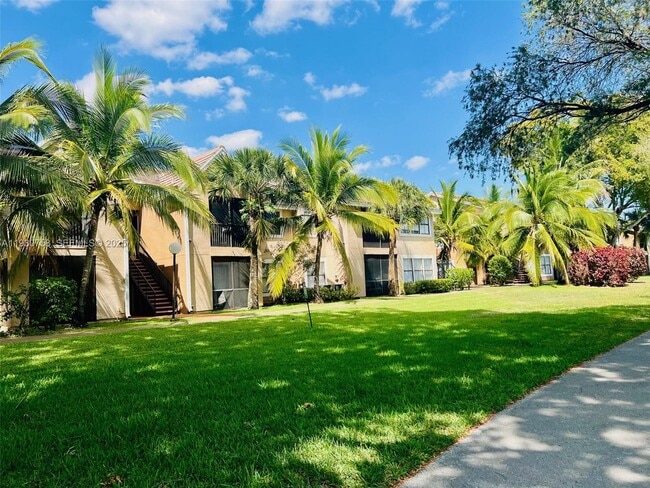 Building Photo - 10670 SW 156th Pl