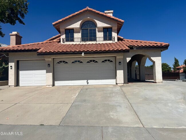 Foto del edificio - 325 Rainbow Terrace